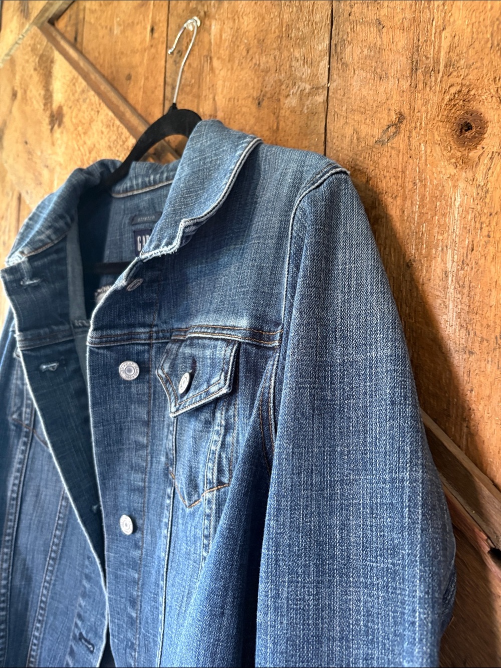GAP Women's Medium Blue Denim Jacket - Picture 2 of 5